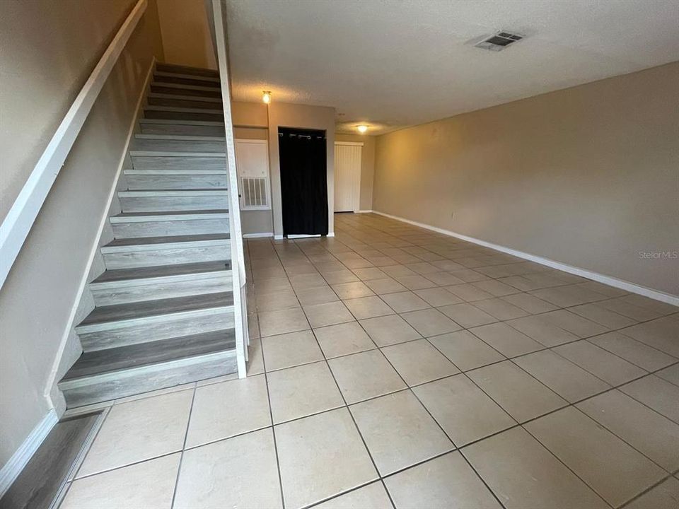 For Rent: $1,350 (2 beds, 2 baths, 1140 Square Feet)