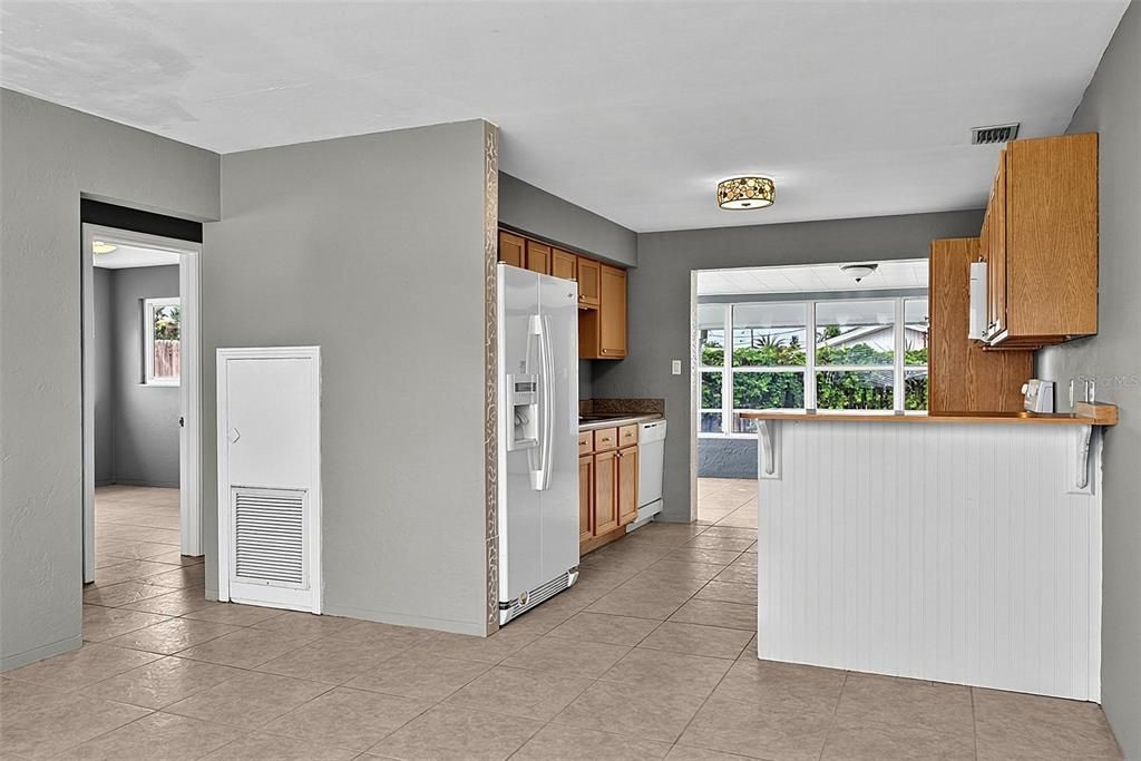 Activo con contrato: $305,000 (2 camas, 1 baños, 995 Pies cuadrados)