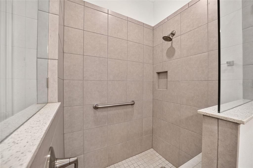For Sale: $315,000 (2 beds, 2 baths, 1743 Square Feet)
