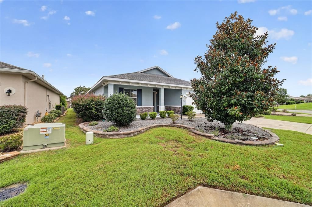 For Sale: $315,000 (2 beds, 2 baths, 1743 Square Feet)