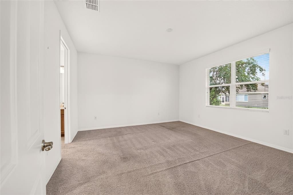 For Sale: $315,000 (2 beds, 2 baths, 1743 Square Feet)