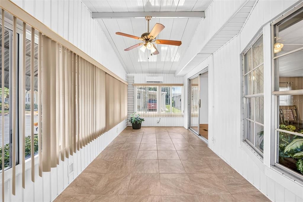 For Sale: $190,000 (2 beds, 2 baths, 1012 Square Feet)