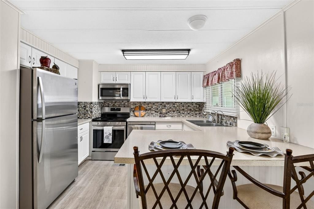For Sale: $190,000 (2 beds, 2 baths, 1012 Square Feet)