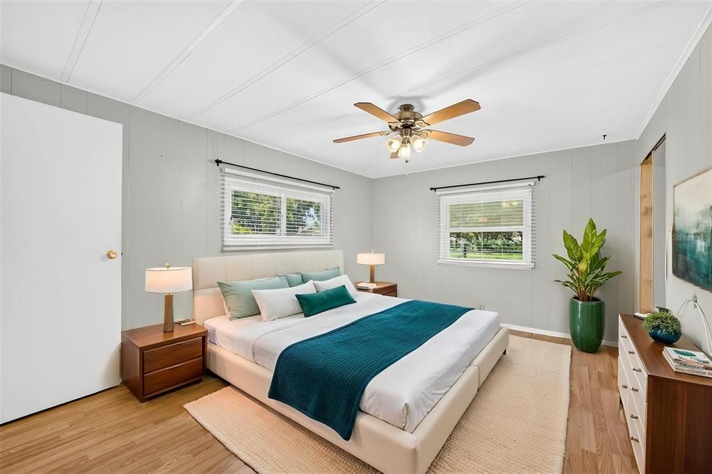 For Sale: $190,000 (2 beds, 2 baths, 1012 Square Feet)