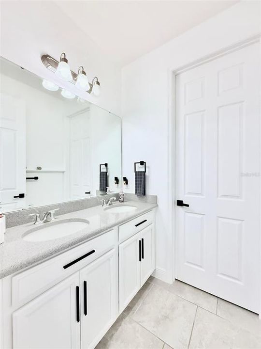 В аренду: $2,600 (4 спален, 2 ванн, 2130 Квадратных фут)