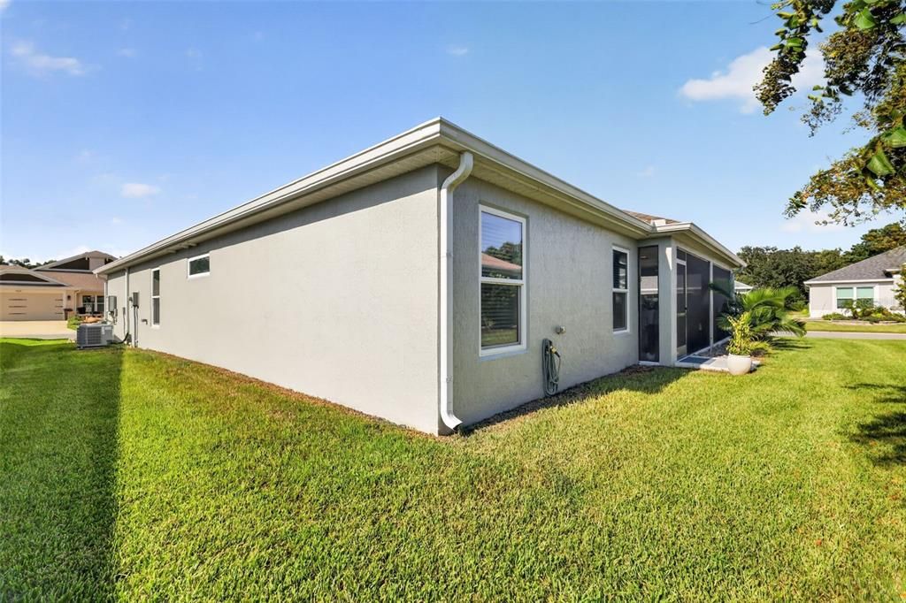 For Sale: $529,000 (3 beds, 3 baths, 1892 Square Feet)