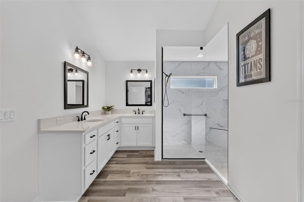 For Sale: $529,000 (3 beds, 3 baths, 1892 Square Feet)