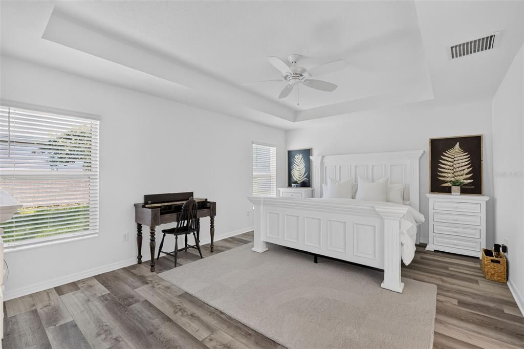 For Sale: $529,000 (3 beds, 3 baths, 1892 Square Feet)