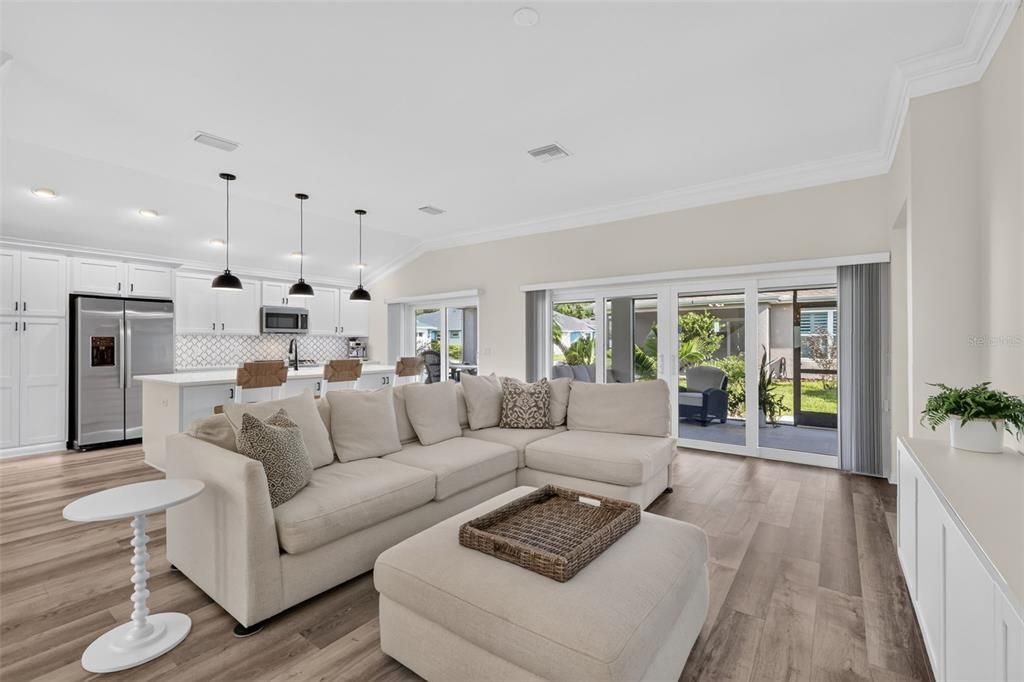 For Sale: $529,000 (3 beds, 3 baths, 1892 Square Feet)
