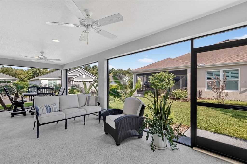 For Sale: $529,000 (3 beds, 3 baths, 1892 Square Feet)