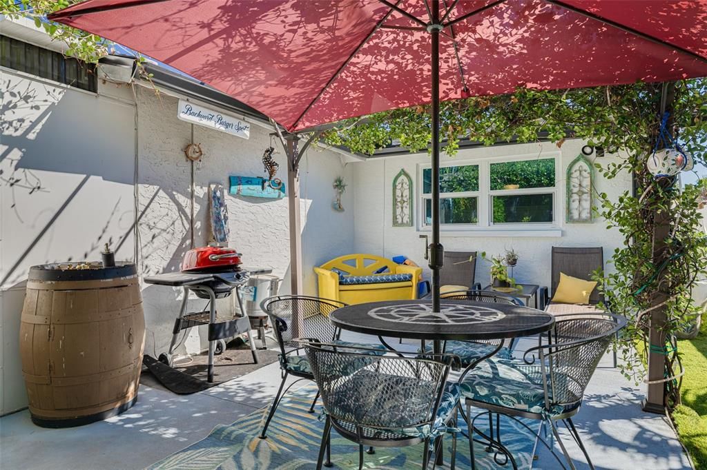 For Sale: $348,000 (2 beds, 2 baths, 1424 Square Feet)