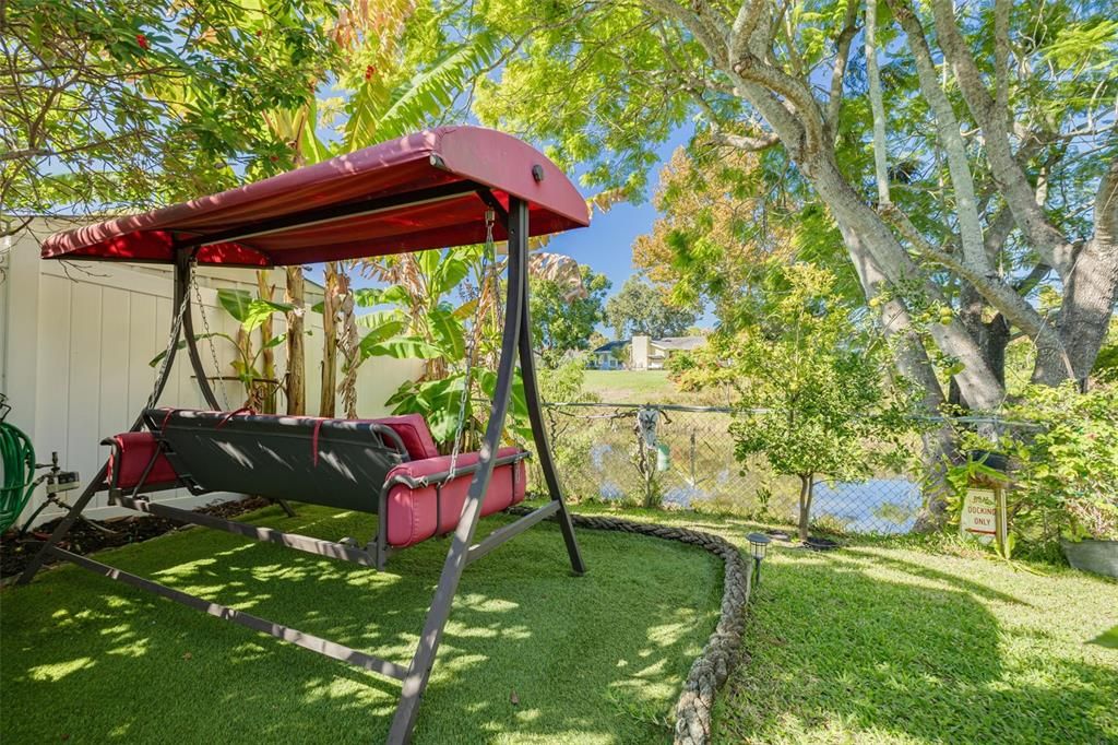 For Sale: $348,000 (2 beds, 2 baths, 1424 Square Feet)