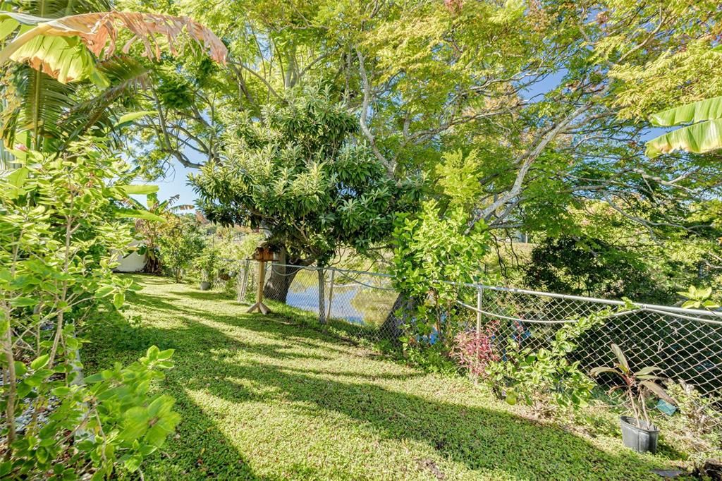 For Sale: $348,000 (2 beds, 2 baths, 1424 Square Feet)