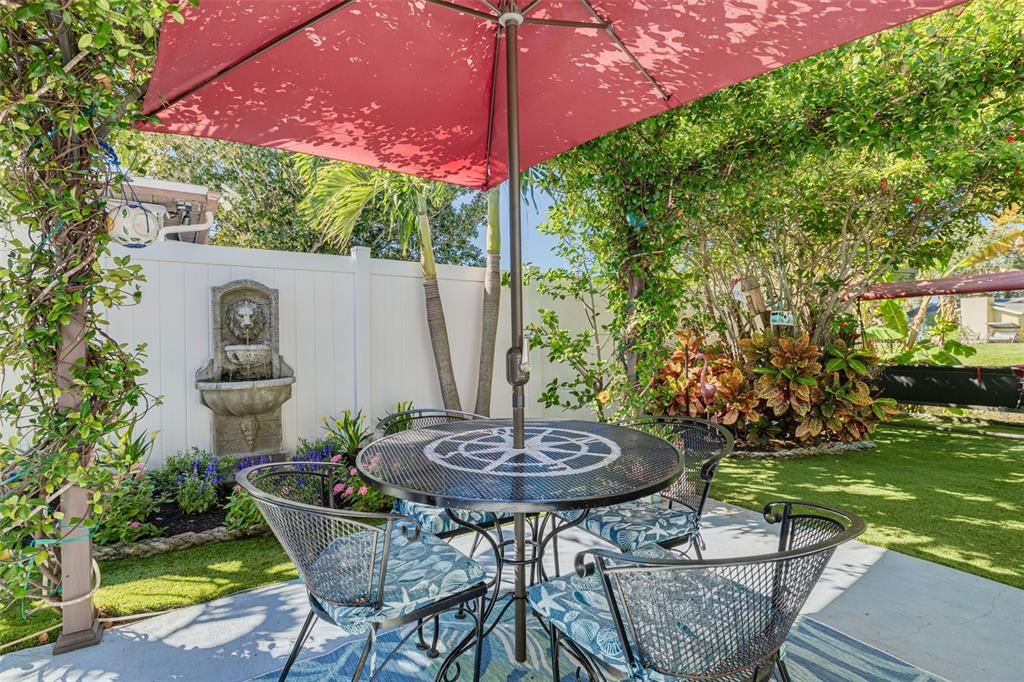 For Sale: $348,000 (2 beds, 2 baths, 1424 Square Feet)