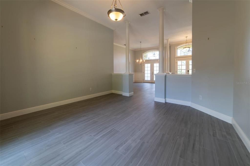 For Rent: $3,995 (4 beds, 3 baths, 2660 Square Feet)