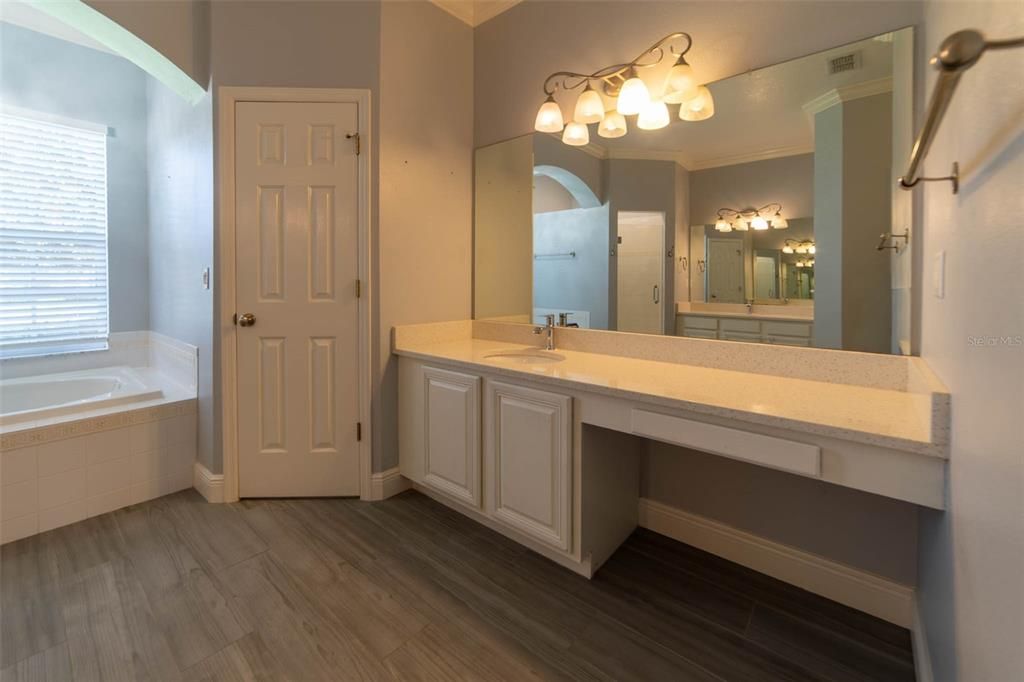 For Rent: $3,995 (4 beds, 3 baths, 2660 Square Feet)