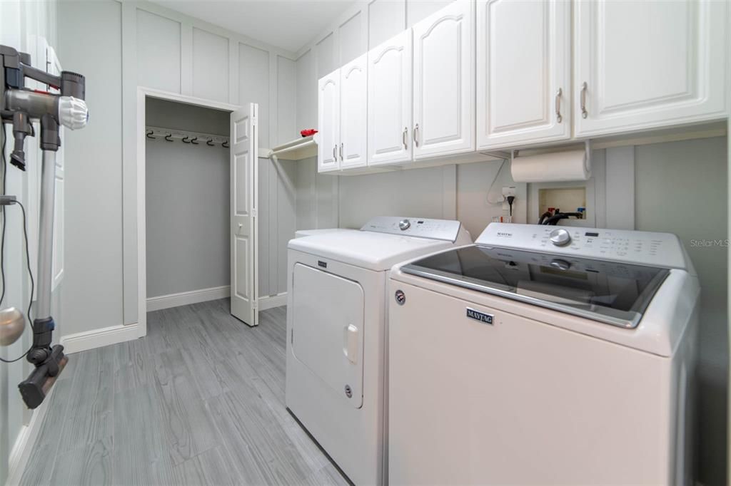 For Rent: $3,995 (4 beds, 3 baths, 2660 Square Feet)