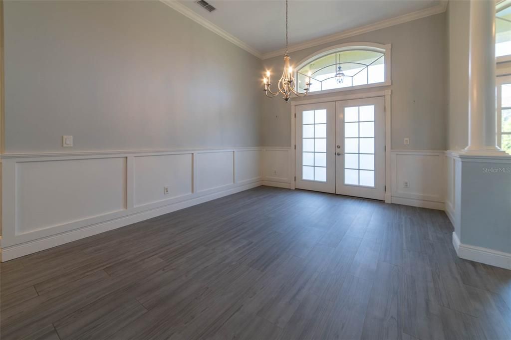 For Rent: $3,995 (4 beds, 3 baths, 2660 Square Feet)