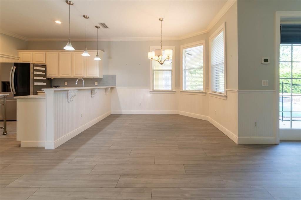 For Rent: $3,995 (4 beds, 3 baths, 2660 Square Feet)