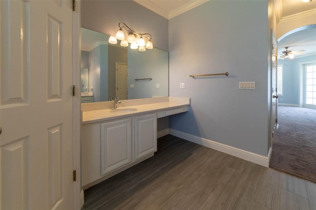 For Rent: $3,995 (4 beds, 3 baths, 2660 Square Feet)