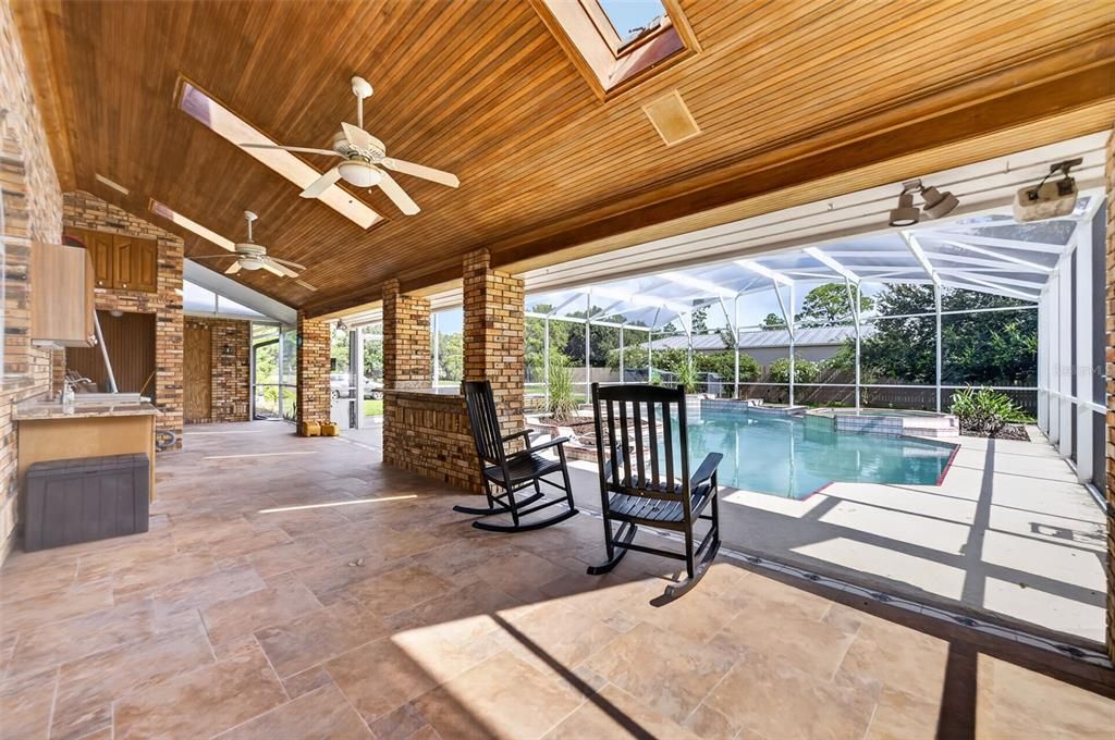 For Sale: $1,050,000 (5 beds, 3 baths, 3868 Square Feet)