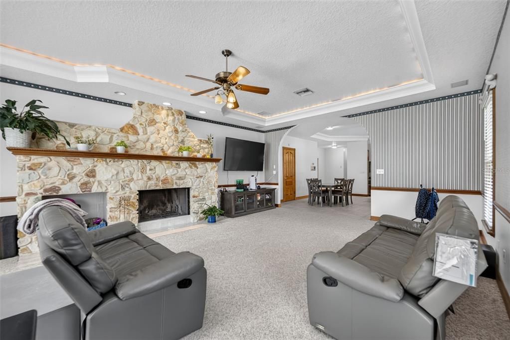 For Sale: $1,050,000 (5 beds, 3 baths, 3868 Square Feet)