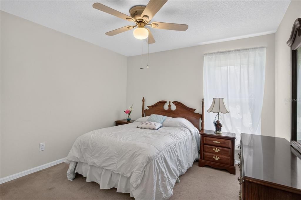 For Sale: $416,000 (4 beds, 2 baths, 1691 Square Feet)