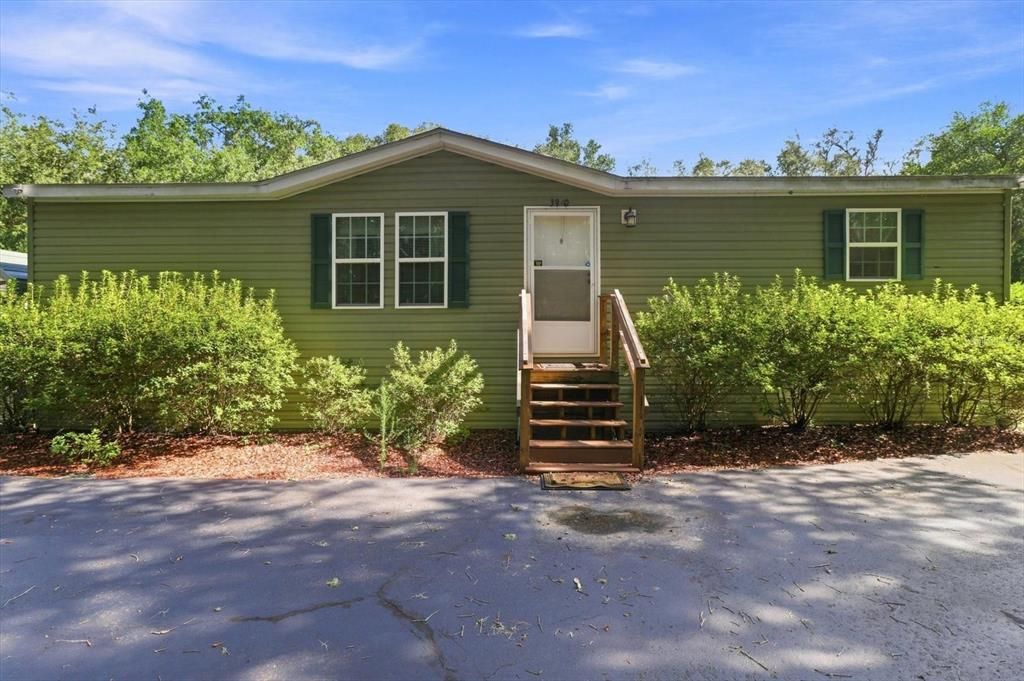 For Sale: $499,000 (3 beds, 2 baths, 1288 Square Feet)