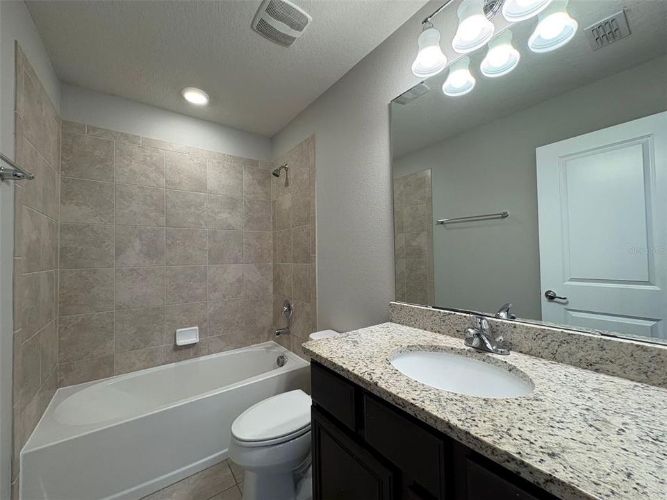 For Rent: $1,995 (2 beds, 2 baths, 1464 Square Feet)