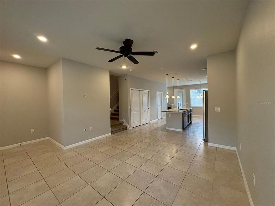For Rent: $1,995 (2 beds, 2 baths, 1464 Square Feet)