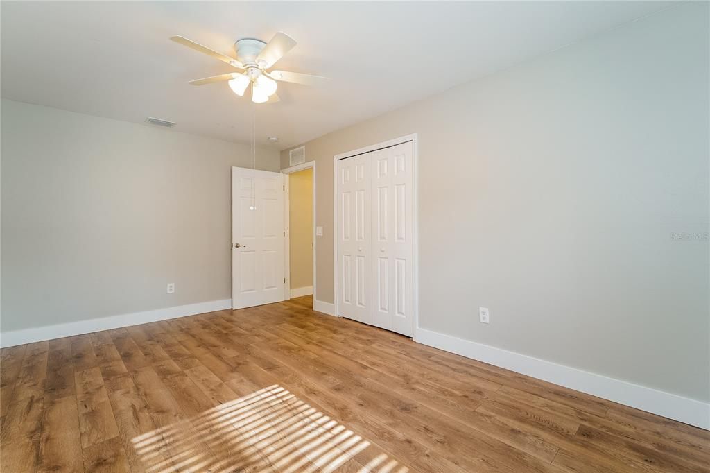 Active With Contract: $290,000 (3 beds, 2 baths, 1711 Square Feet)