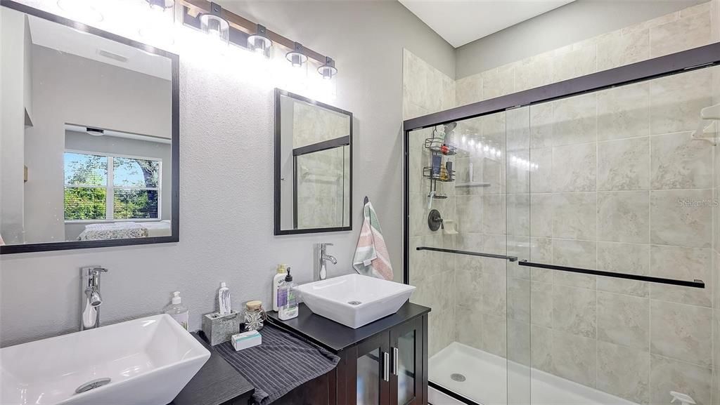 For Rent: $2,850 (3 beds, 2 baths, 1776 Square Feet)