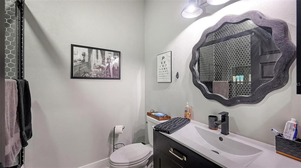 For Rent: $2,850 (3 beds, 2 baths, 1776 Square Feet)