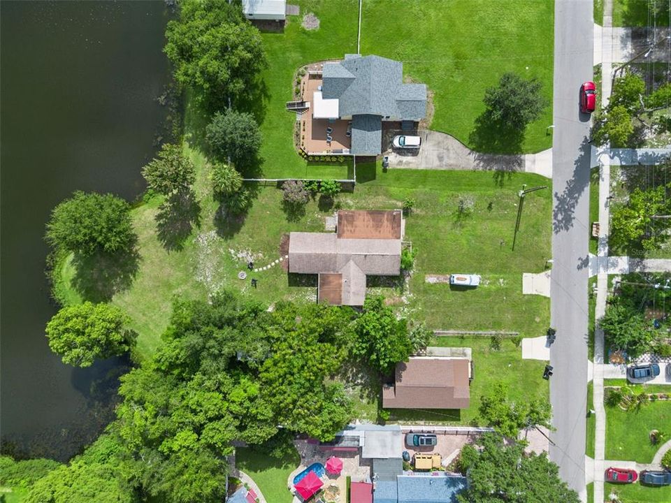 For Sale: $325,000 (2 beds, 1 baths, 1113 Square Feet)