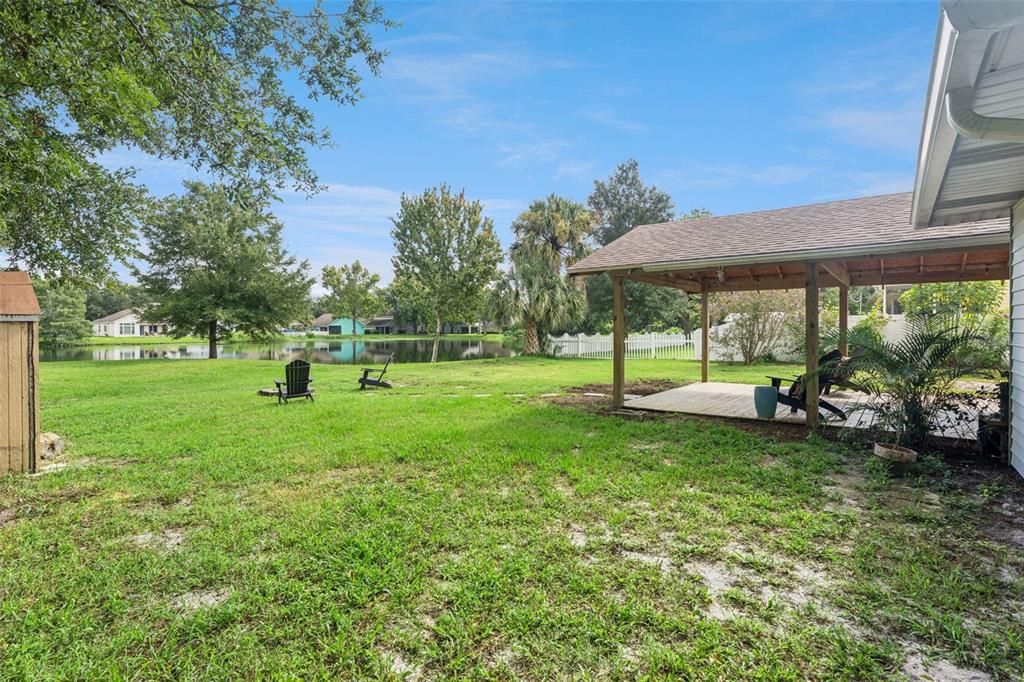 For Sale: $325,000 (2 beds, 1 baths, 1113 Square Feet)