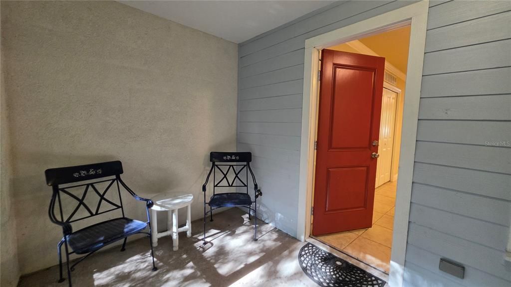 For Rent: $2,000 (2 beds, 2 baths, 1141 Square Feet)