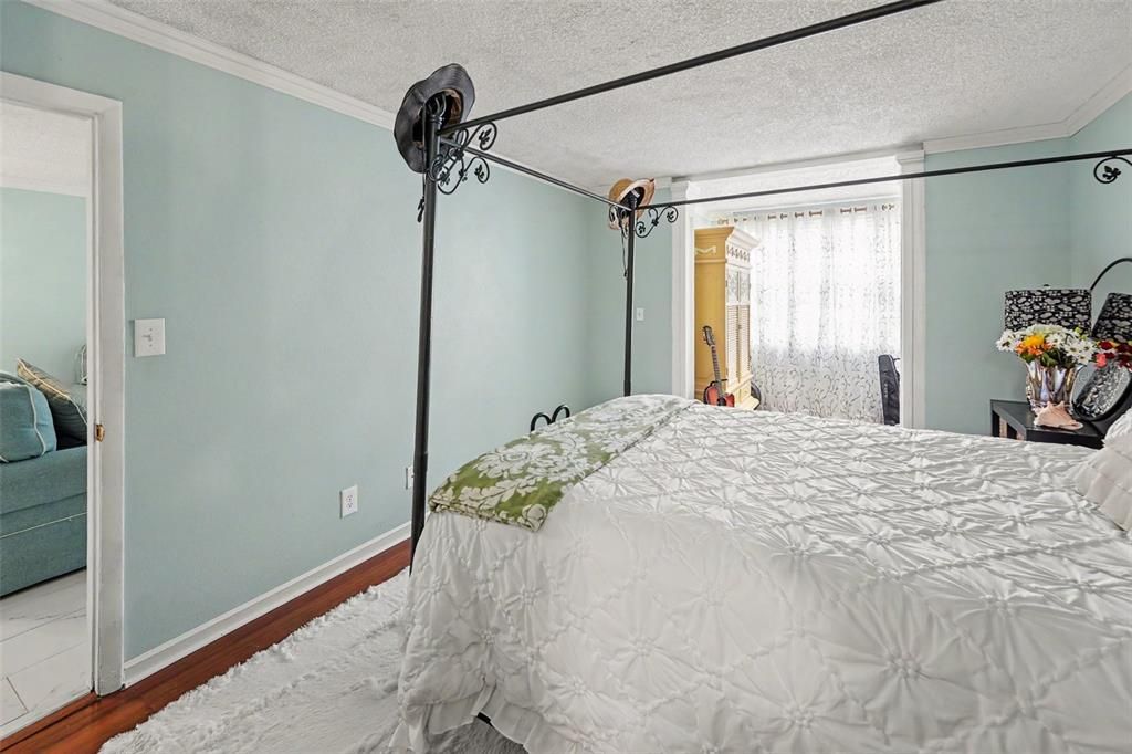 En Venta: $282,000 (2 camas, 2 baños, 1060 Pies cuadrados)