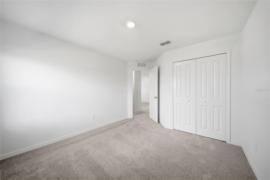 For Rent: $2,300 (3 beds, 2 baths, 1851 Square Feet)