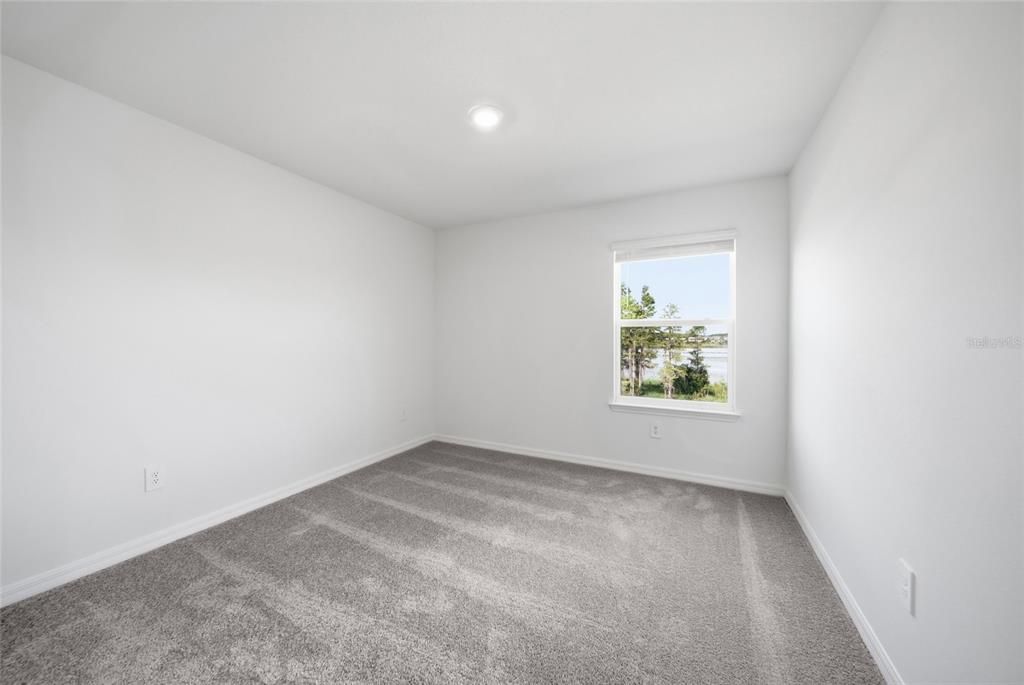 For Rent: $2,300 (3 beds, 2 baths, 1851 Square Feet)