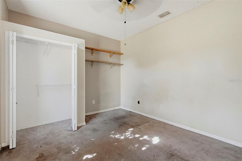 For Sale: $299,999 (4 beds, 2 baths, 1825 Square Feet)