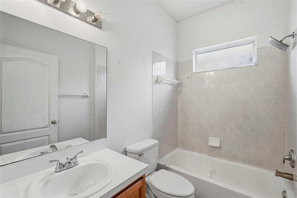 For Sale: $299,999 (4 beds, 2 baths, 1825 Square Feet)