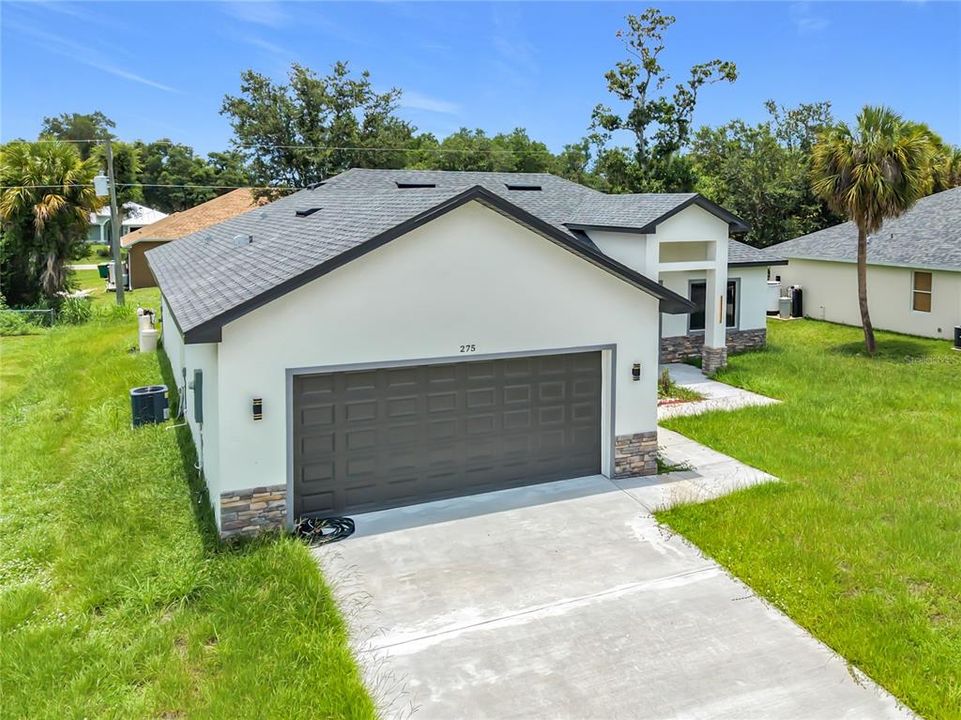 For Sale: $480,000 (4 beds, 3 baths, 2153 Square Feet)