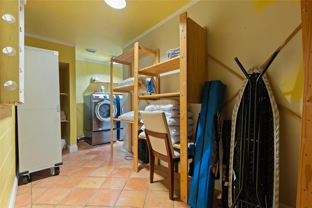 For Sale: $524,900 (3 beds, 2 baths, 1792 Square Feet)