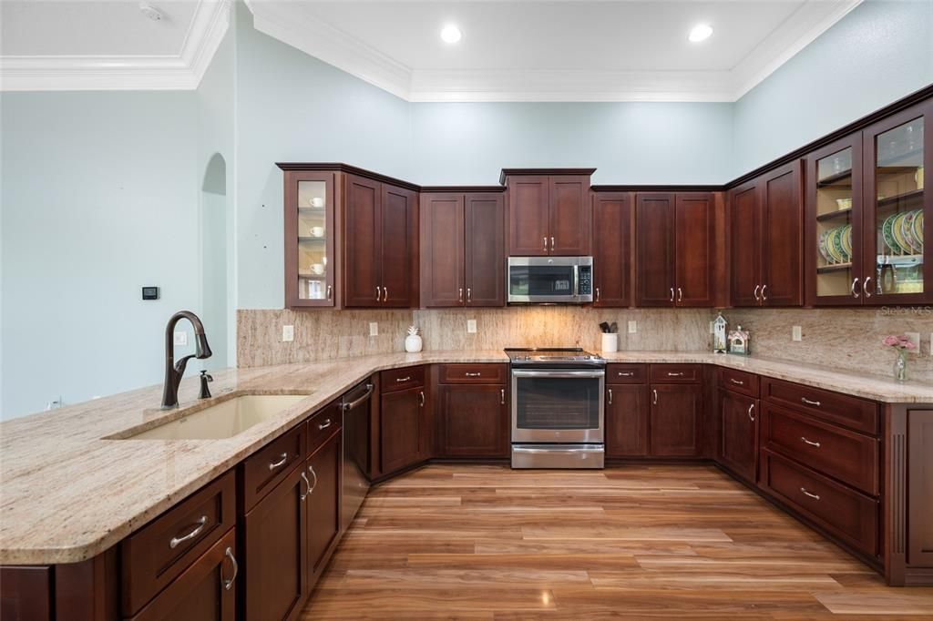 En Venta: $600,000 (3 camas, 3 baños, 2494 Pies cuadrados)