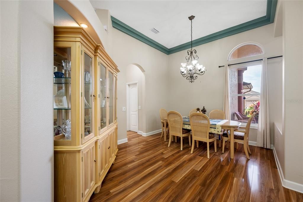 En Venta: $600,000 (3 camas, 3 baños, 2494 Pies cuadrados)
