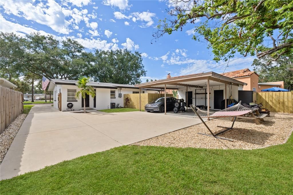 En Venta: $499,000 (4 camas, 0 baños, 1288 Pies cuadrados)