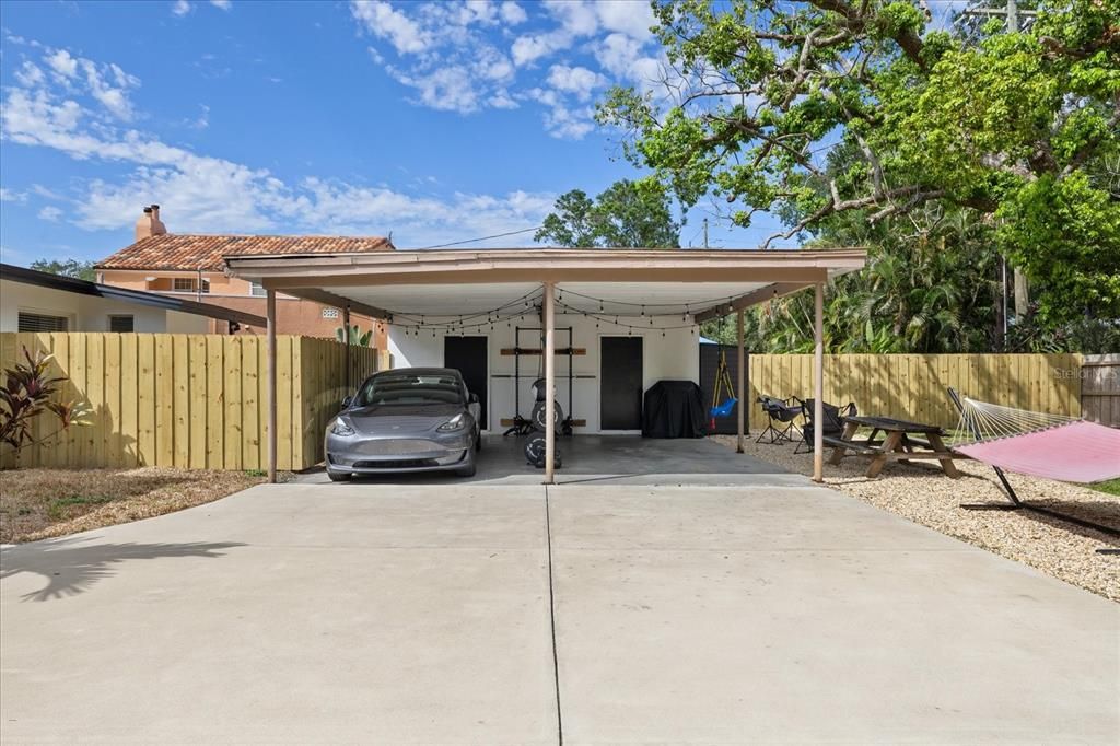 En Venta: $499,000 (4 camas, 0 baños, 1288 Pies cuadrados)
