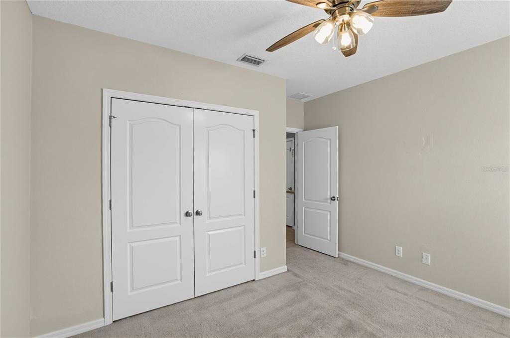 For Sale: $389,900 (3 beds, 2 baths, 1899 Square Feet)