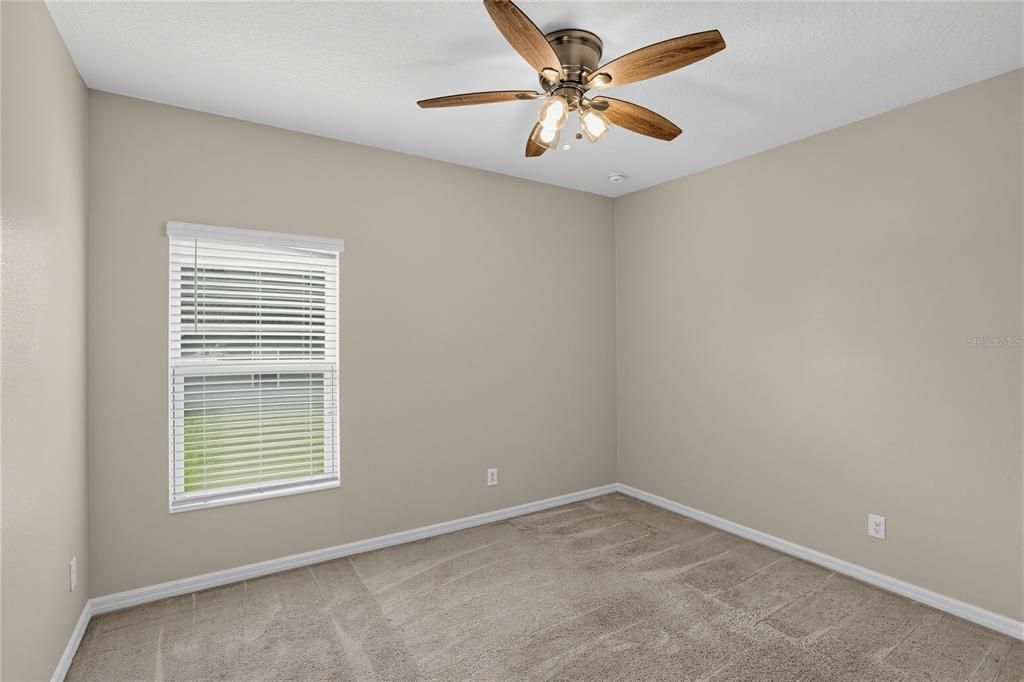 For Sale: $389,900 (3 beds, 2 baths, 1899 Square Feet)