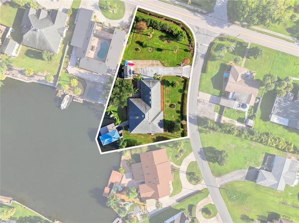 En Venta: $995,000 (3 camas, 2 baños, 3072 Pies cuadrados)